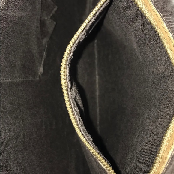 Authentic Gucci Crossbody Shoulder Bag Suede - Picture 8 of 11